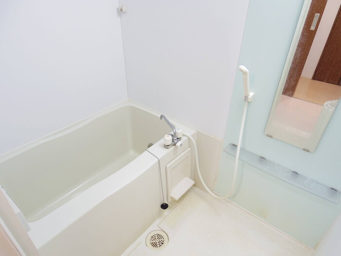 バス・シャワールーム　バスルーム