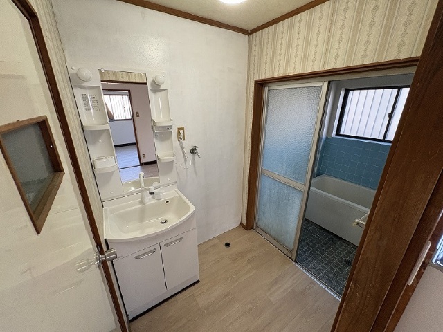 洗面設備　※現況を優先します。