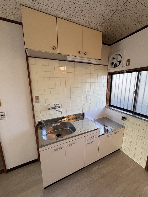 キッチン　※現況を優先します。