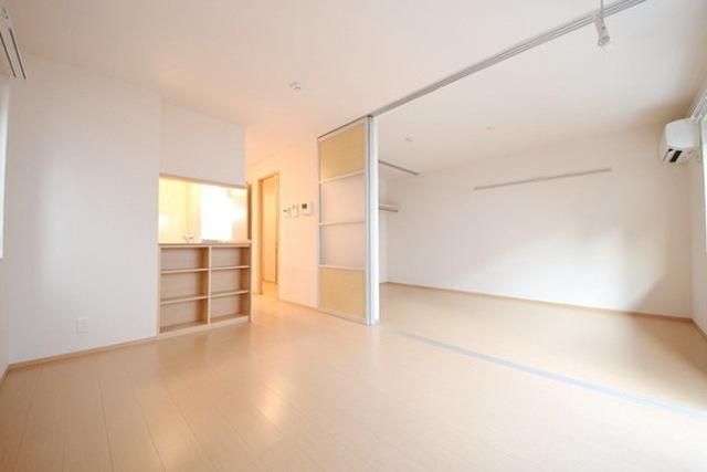 居室・リビング　★ＬＤＫ１０．５帖★