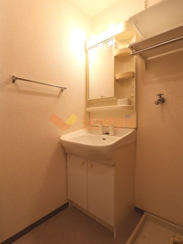 洗面設備　広い洗面スペース