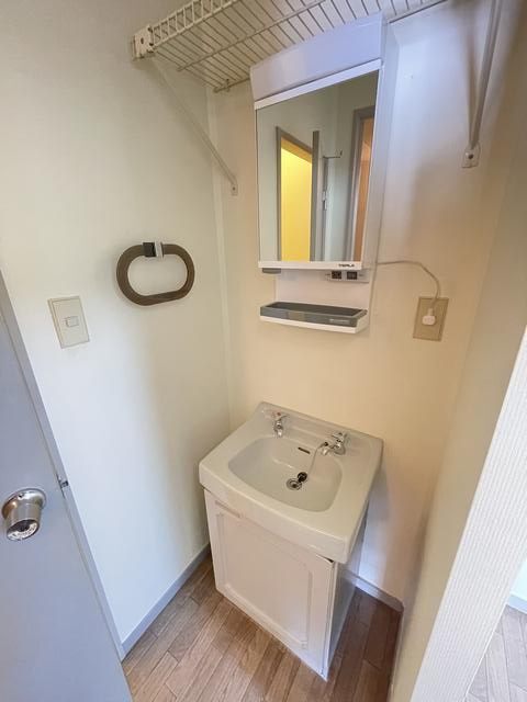 洗面設備　参考：２０１号室写真