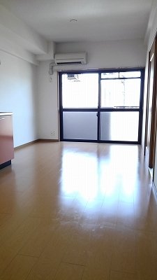 居室・リビング　居間です