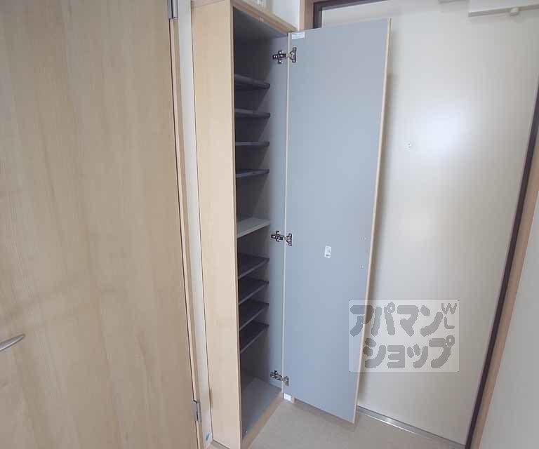 収納　たくさん入る靴箱です。