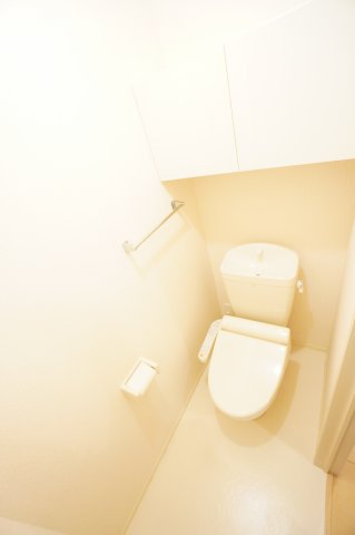 トイレ　※同物件・同タイプの写真です。