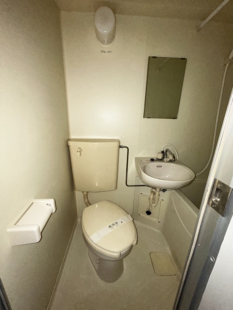 トイレ　別部屋参考写真です