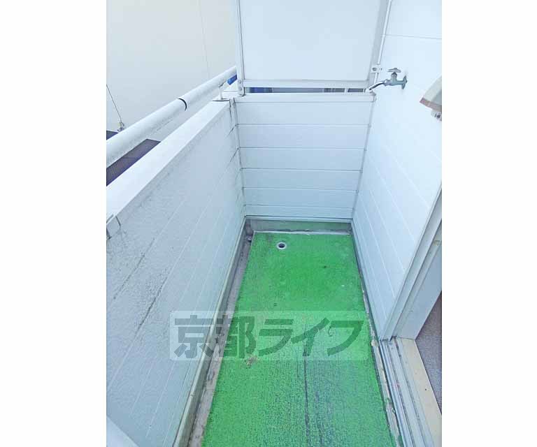 バルコニー　広々使えます。です。