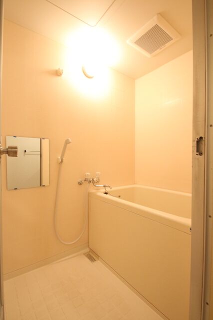 バス・シャワールーム　バス