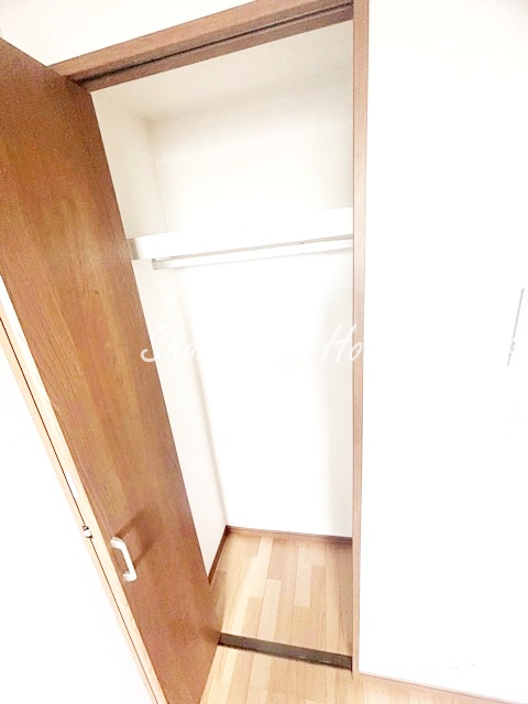 収納　ハンガーラック付きで楽々収納♪