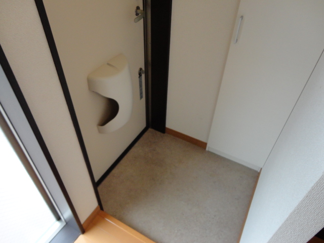 玄関　別号室の参考写真です。