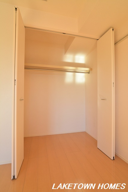 収納　南側洋室のクローゼットです。