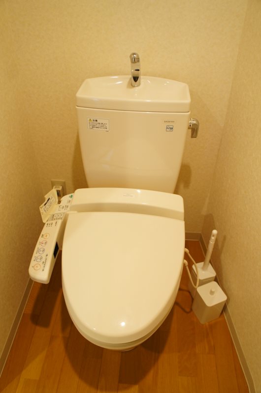 トイレ　※退去前の写真となります。