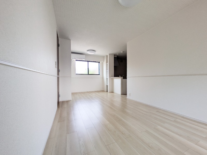 居室・リビング　図面と現状に相違がある場合には現状を優先