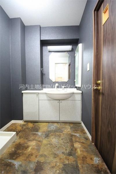 洗面設備　洗髪洗面化粧台