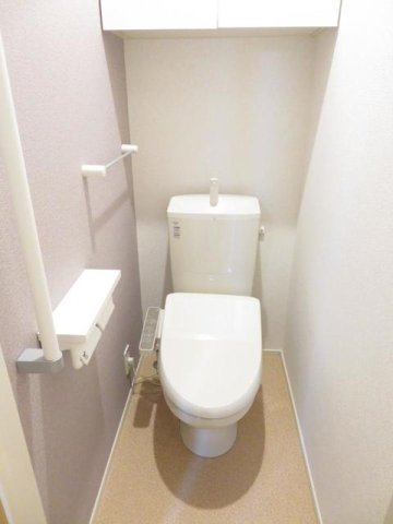 トイレ　ゆったりとした空間のトイレです