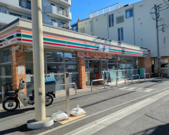 コンビニ　セブンイレブン 大宮平和通り店（コンビニ）まで112m