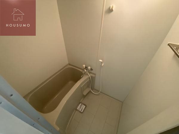 バス・シャワールーム　落ち着いた空間のお風呂です