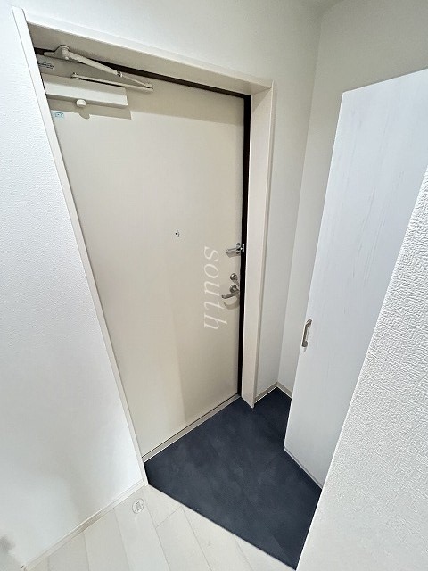 玄関　シューズＢＯＸ付きの玄関