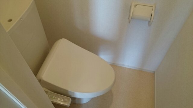 トイレ　ゆったりとした空間のトイレです