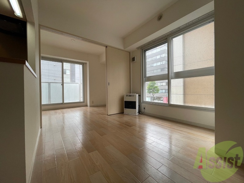 居室・リビング　広くてキレイなお部屋が広がっていて、充実した生活が送れそう。