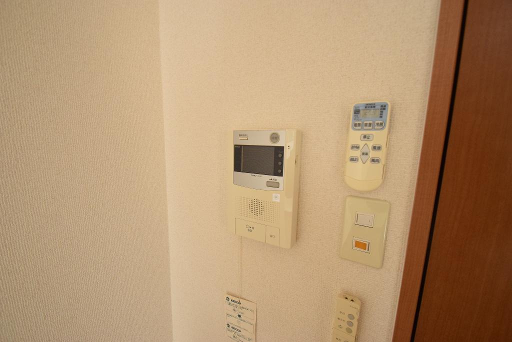 セキュリティ　カメラ付インターホン