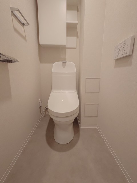 トイレ　※写真は同タイプ住戸です。
