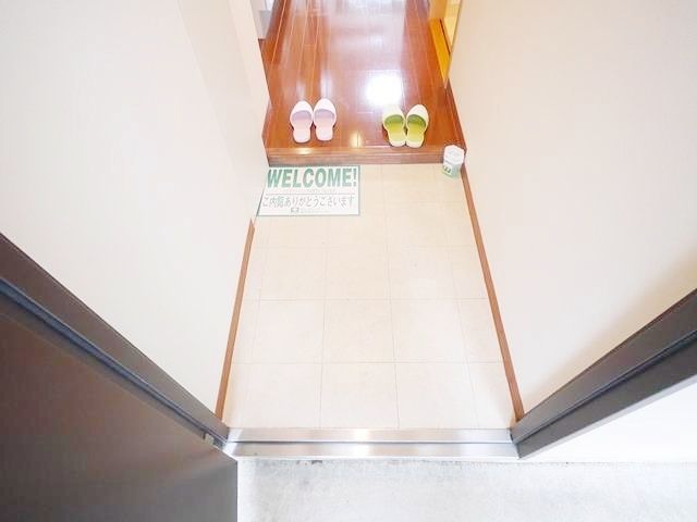 玄関　★お問い合わせはタウンハウジングまで★