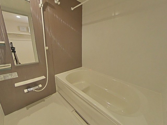 バス・シャワールーム　浴室乾燥機付き♪