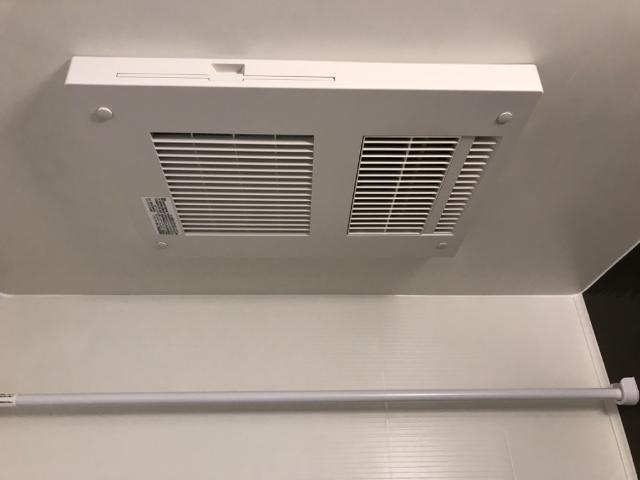 バス・シャワールーム　浴室乾燥機