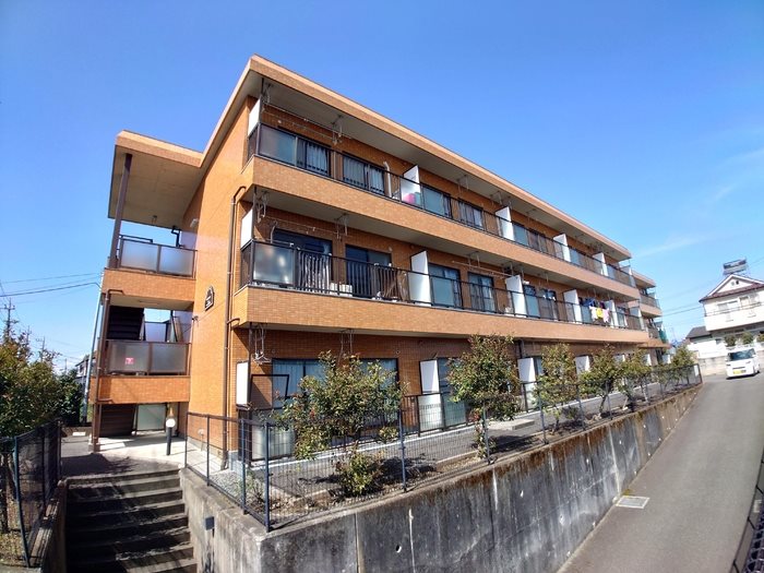 建物外観　閑静な住宅街です。