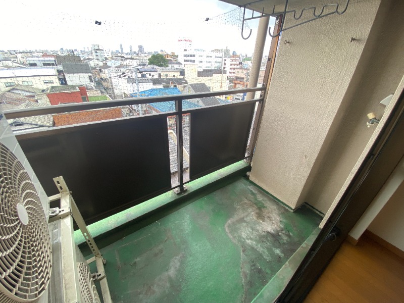 バルコニー
