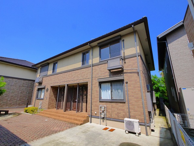 建物外観　外観は落ち着いています
