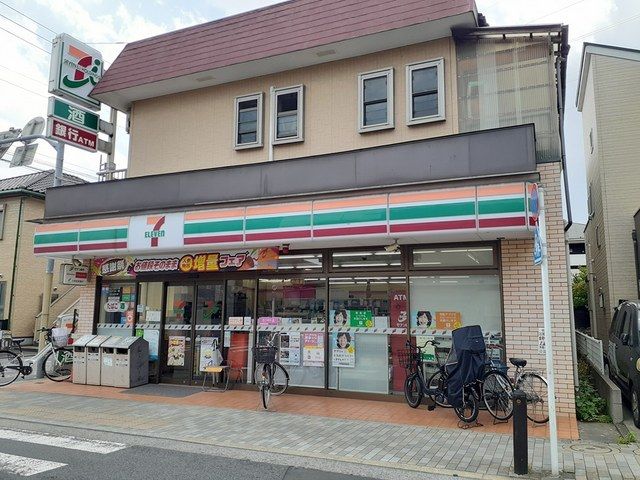 コンビニ　セブンイレブン（コンビニ）まで163m