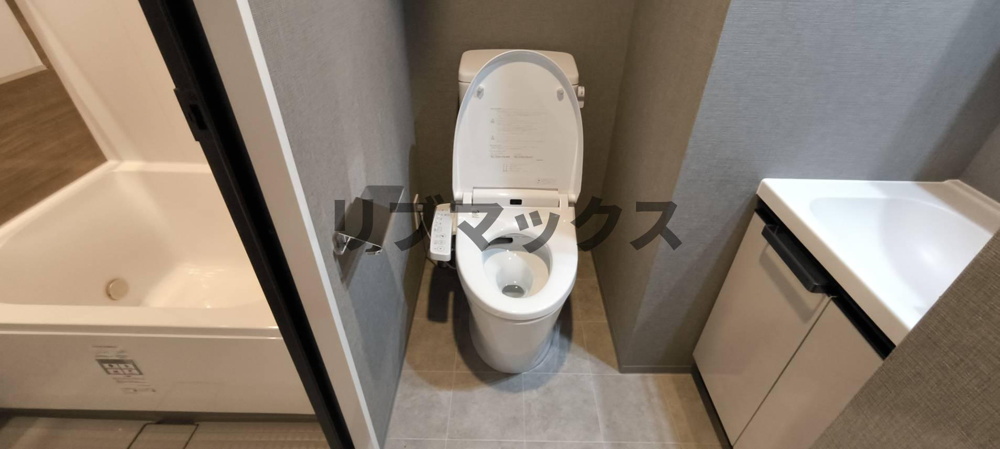 トイレ　別号室参照写真