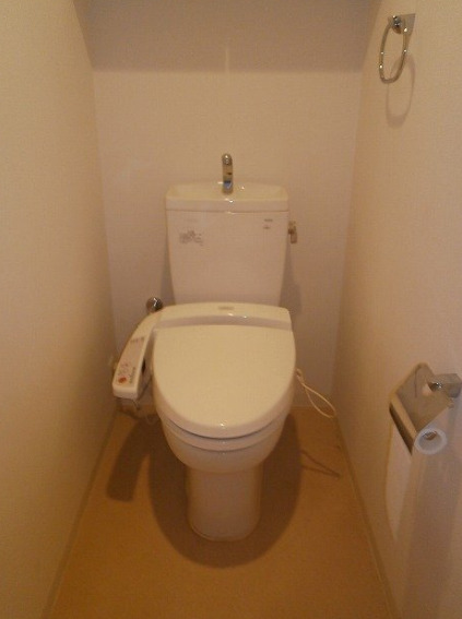 トイレ　同物件内別部屋の写真になります※現況優先