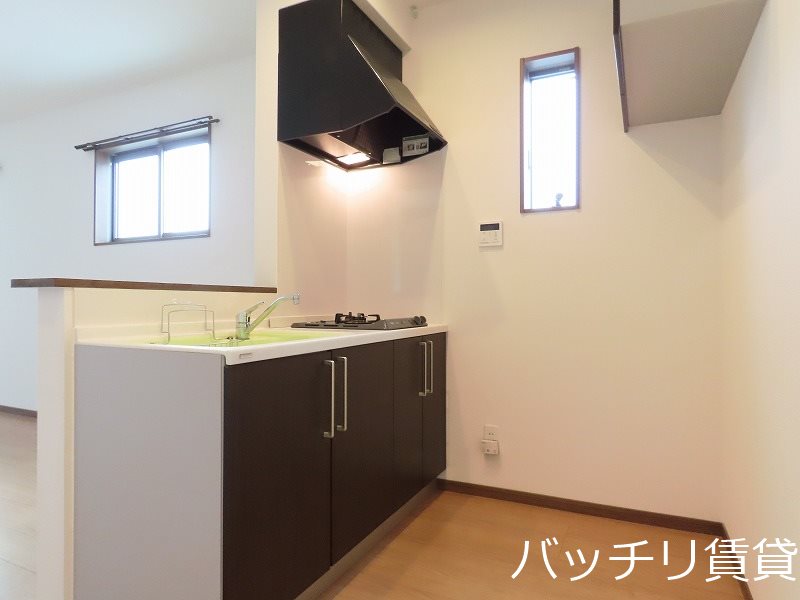 キッチン　同型イメージの為、現状を優先致します。
