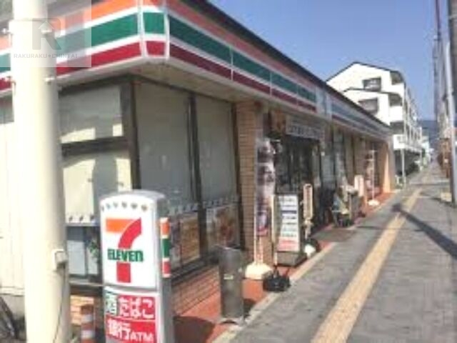 コンビニ　セブンイレブン東大阪岩田町1丁目店（コンビニ）まで58m