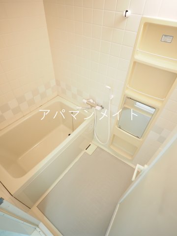 バス・シャワールーム　ゆったり過ごせるお風呂です