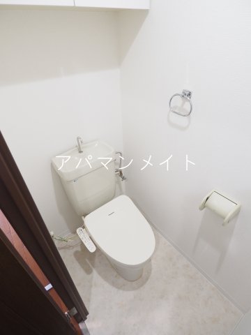 トイレ　シンプルなトイレです