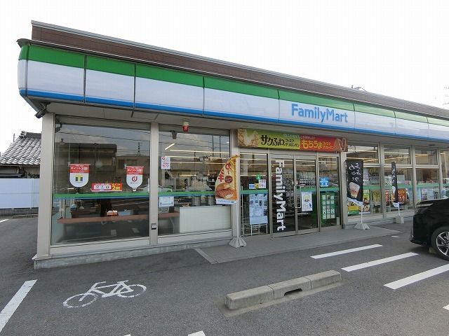 コンビニ　ファミリーマート垂井宮代店（コンビニ）まで2500m