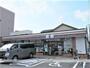 コンビニ　セブンイレブン（コンビニ）まで484m