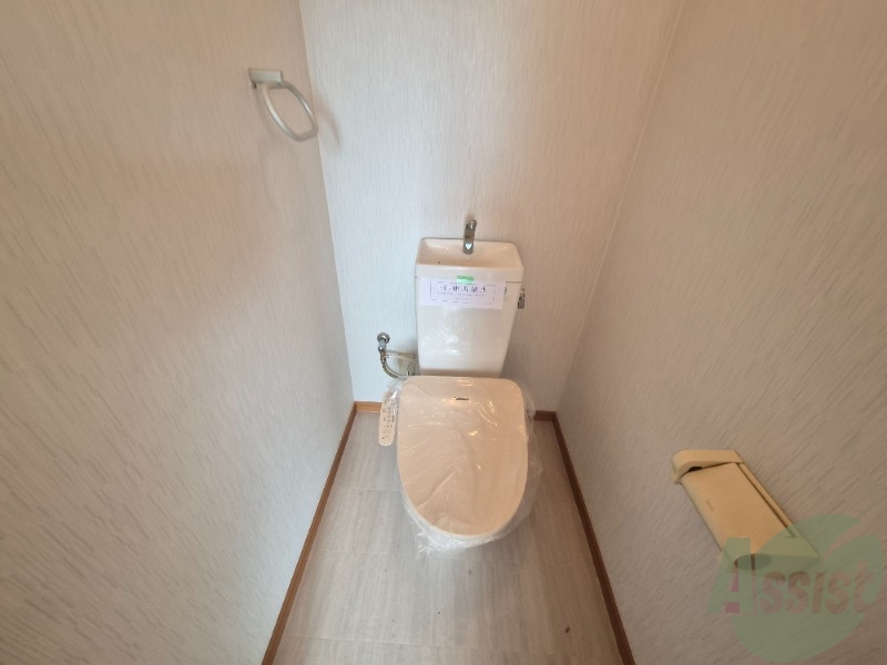 トイレ　トイレは綺麗でウォッシュレットも付いて快適にお使い頂けます。