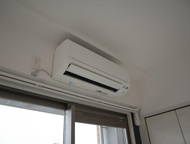 その他設備　206号室モデルです。床・建具の色合いは異なります。