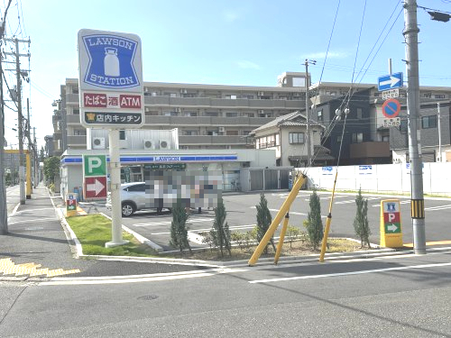 コンビニ　ローソン堺山本町二丁店（コンビニ）まで192m