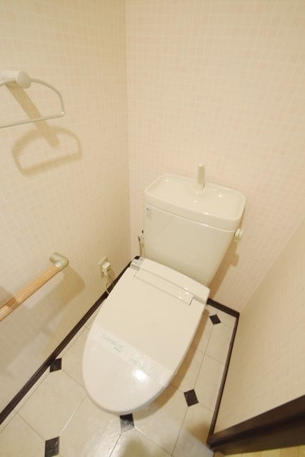 トイレ　★お部屋探しは株式会社タウンハウジング東京まで★