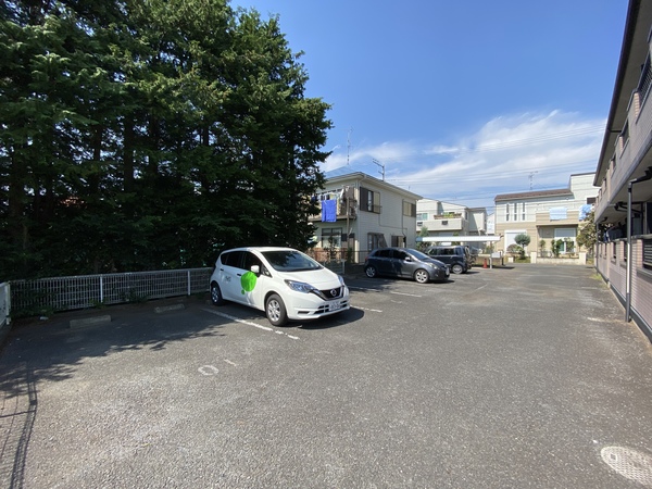 駐車場　敷地内駐車場