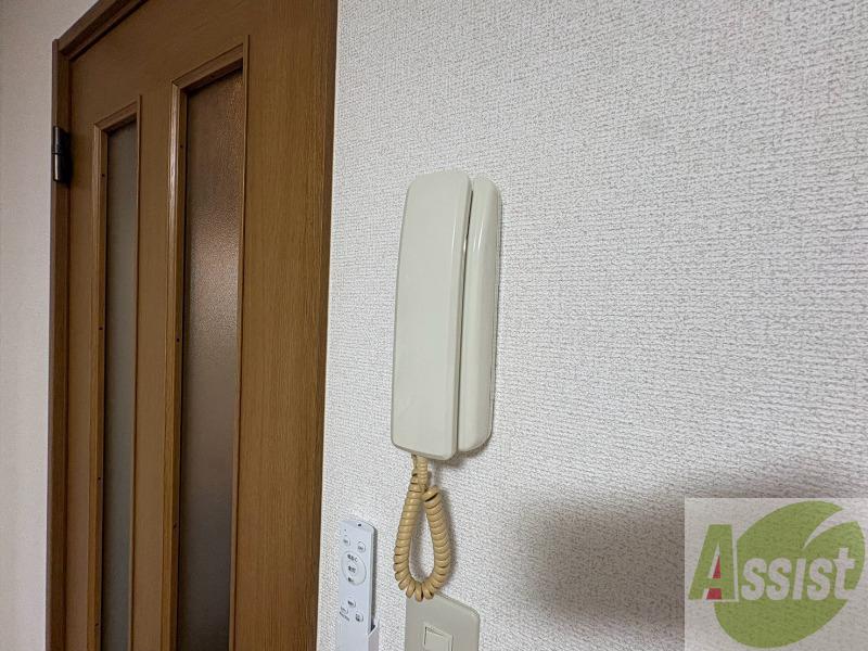 セキュリティ　インターホンで来客確認ができます。安心ですね。