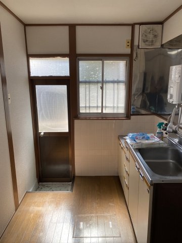 南花屋丁目貸家の居間写真