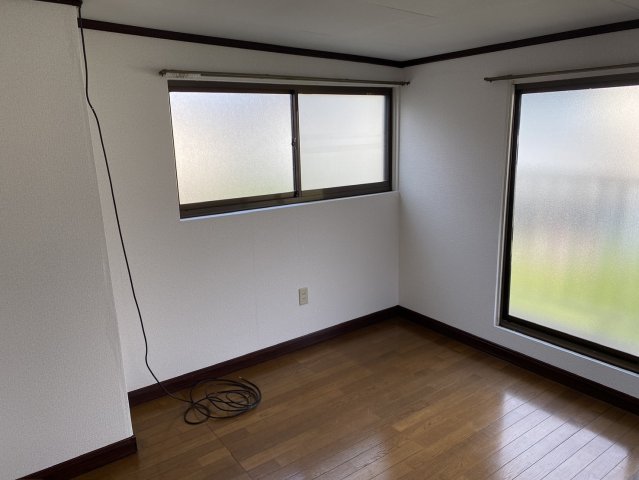 南花屋丁目貸家の居間写真