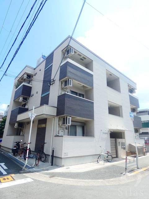 地下鉄谷町線 出戸駅 徒歩4分 3階建 築13年の外観写真